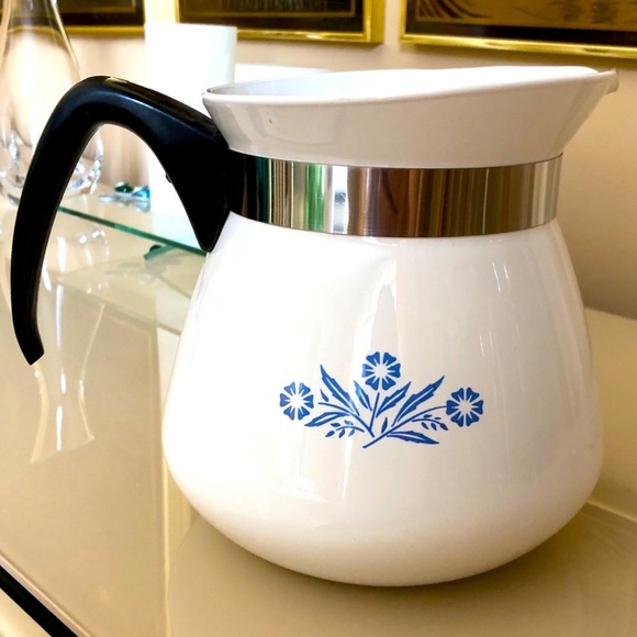 Corningware Other - Vintage Corning Ware Blue Cornflower Carafe